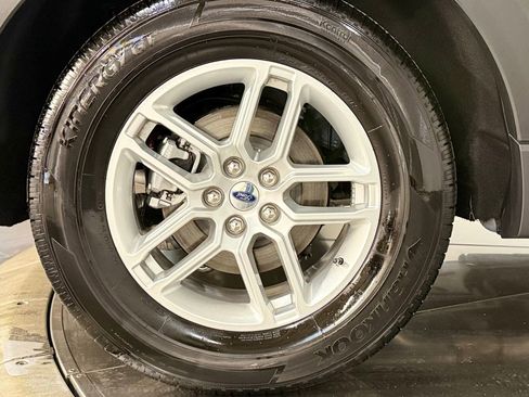 Used 2025 Ford Explorer Active w/ Active Comfort Package image 24