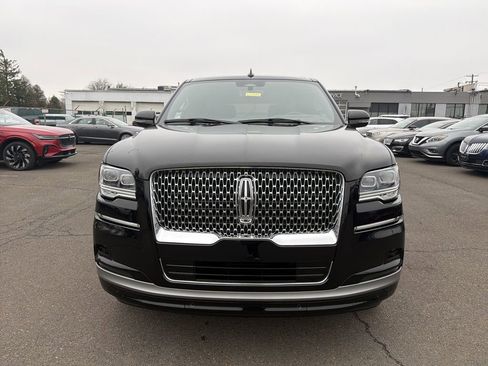 Certified 2024 Lincoln Navigator Reserve image 8