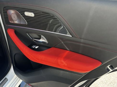 New 2025 Mercedes-Benz GLE 63 AMG S image 19