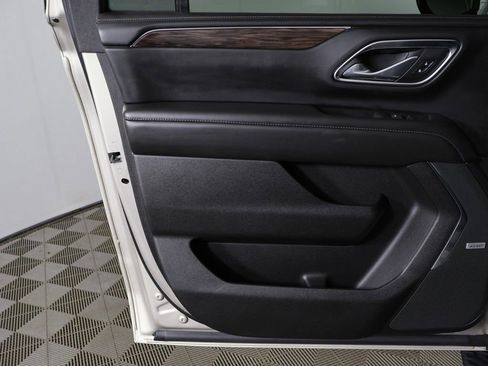 Used 2023 Chevrolet Suburban Z71 AWD/4WD image 26