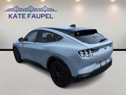 Certified 2025 Ford Mustang Mach-E Premium w/ Sport Appearance Package AWD/4WD image 5