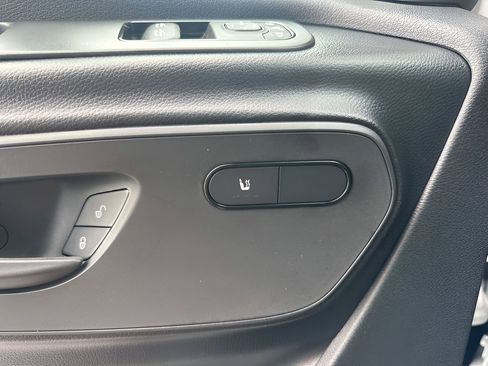 Used 2025 Mercedes-Benz Sprinter 2500 image 17