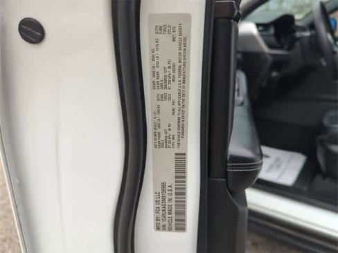 Used 2021 Jeep Grand Cherokee L Laredo image 34