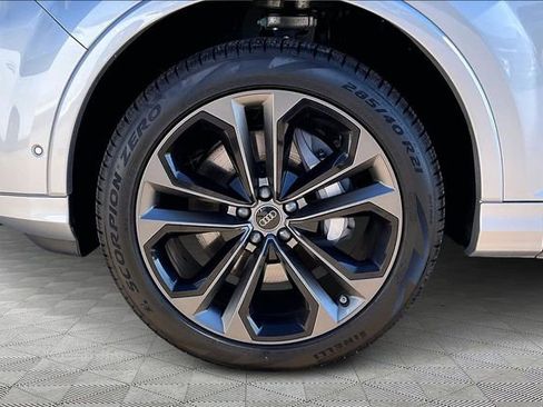 New 2025 Audi Q7 2.0T Premium Plus AWD/4WD image 12
