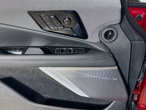 Certified 2025 Cadillac Optiq Luxury 2 image 16