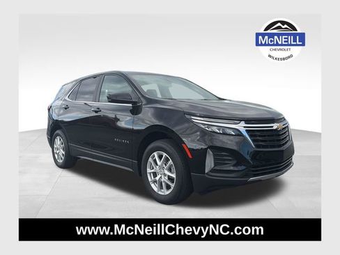 Used 2024 Chevrolet Equinox LT w/ LPO, Floor Liner Package image 1