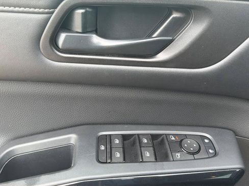 Certified 2024 Nissan Pathfinder SV AWD/4WD image 21