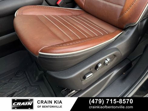 Used 2023 GMC Yukon Denali Ultimate image 23