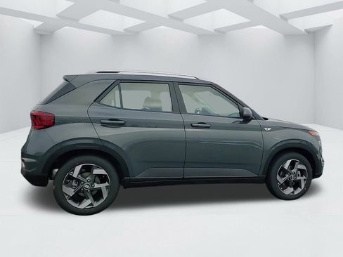 New 2026 Hyundai Venue SEL image 4