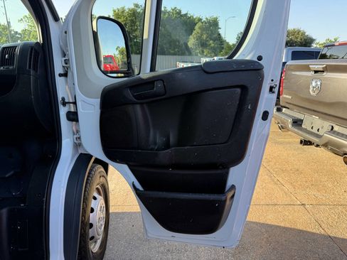 Used 2016 RAM ProMaster 2500 FWD image 12