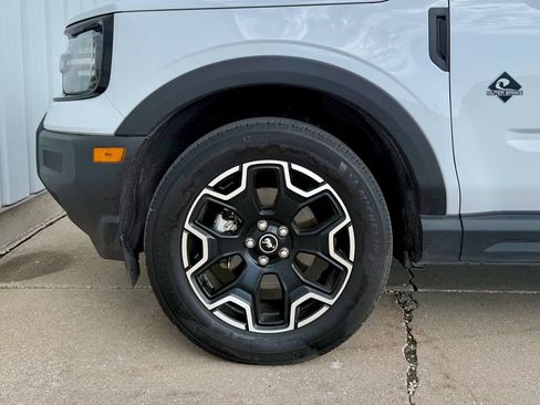 Used 2025 Ford Bronco Sport Outer Banks AWD/4WD image 28