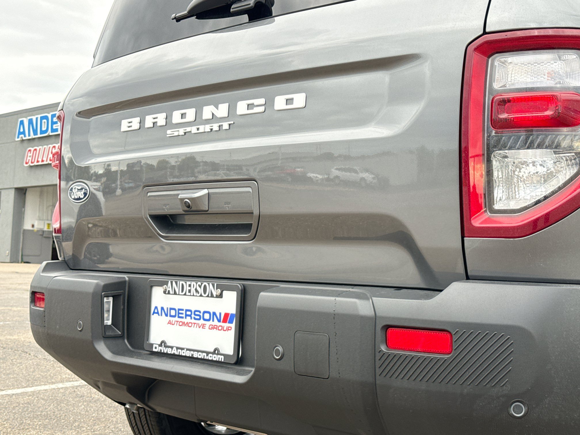 New 2026 Ford Bronco Sport Outer Banks w/ Outer Banks Tech Package+ AWD/4WD image 14
