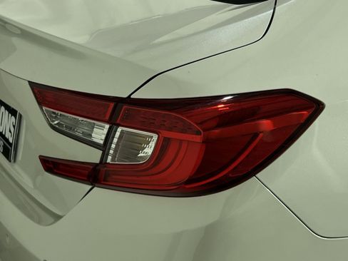 Used 2022 Honda Accord EX-L image 22