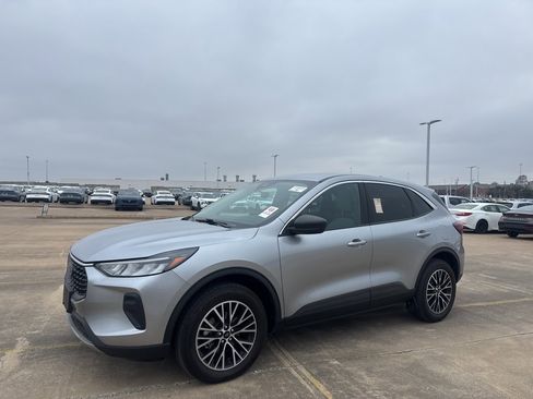 Used 2023 Ford Escape Active image 6
