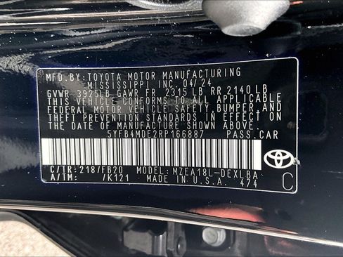 Used 2024 Toyota Corolla LE FWD image 29