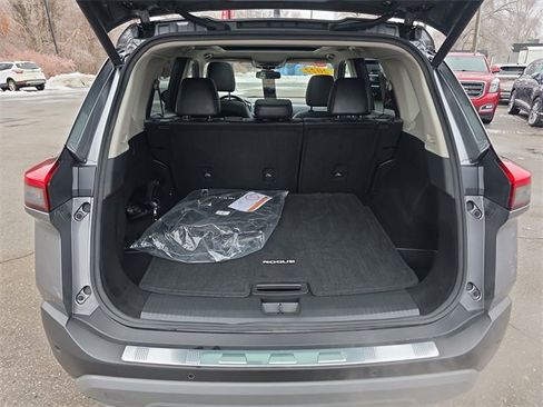Certified 2022 Nissan Rogue SV w/ SV Premium Package image 26