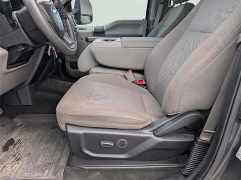 Used 2017 Ford F250 XLT w/ XLT Value Package image 36