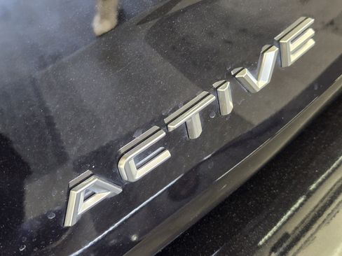 Certified 2025 Ford Expedition Active image 11