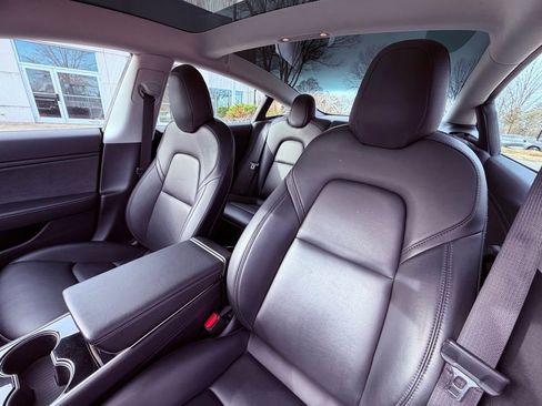 Used 2019 Tesla Model 3 Long Range image 9