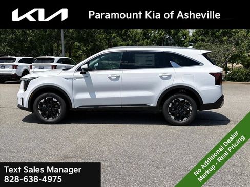 New 2026 Kia Sorento S AWD/4WD image 3