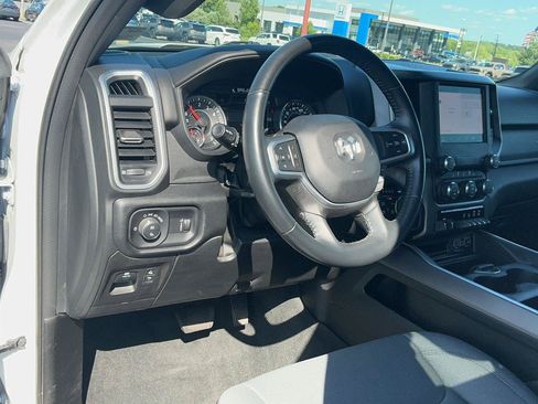 Used 2022 RAM 1500 Big Horn AWD/4WD image 16