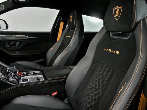 Used 2023 Lamborghini Urus Performante image 27