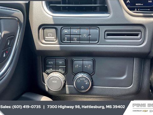 Used 2023 Chevrolet Tahoe RST w/ Luxury Package AWD/4WD image 23