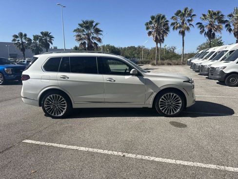 New 2026 BMW X7 xDrive40i image 3