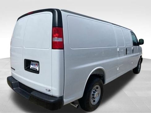 New 2026 Chevrolet Express 3500 Extended RWD image 6