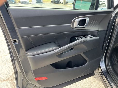 Used 2022 Kia Sorento SX image 15
