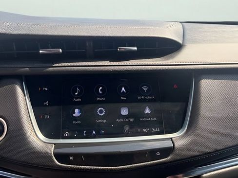 Used 2022 Cadillac XT5 Premium Luxury w/ Technology Package AWD/4WD image 28
