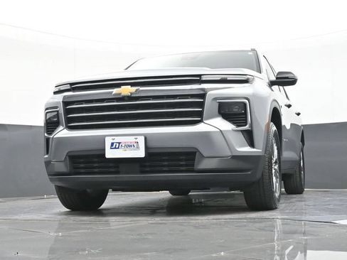 Used 2025 Chevrolet Traverse LT w/ Driver Confidence Package FWD image 52