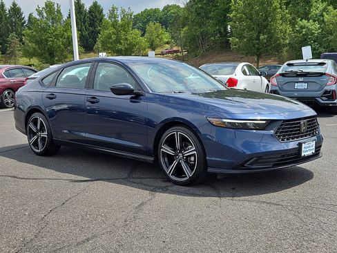 Used 2026 Honda Accord SE image 4