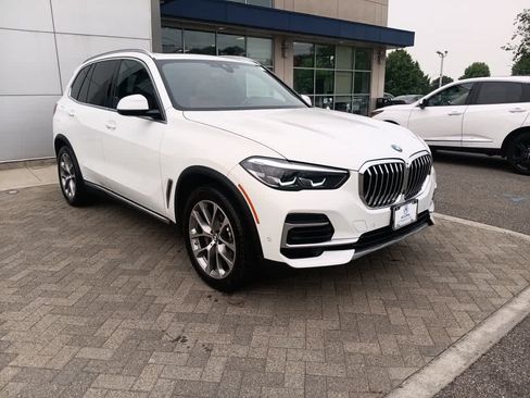 Used 2023 BMW X5 xDrive40i w/ Premium Package AWD/4WD image 7