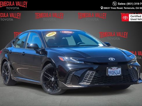 Certified 2025 Toyota Camry SE w/ Convenience Package FWD image 1
