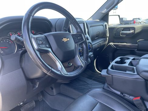 Used 2019 Chevrolet Silverado 1500 LTZ image 9
