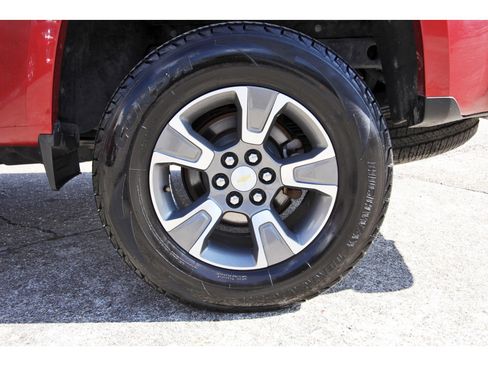 Used 2015 Chevrolet Colorado Z71 image 32