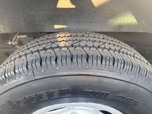 Used 2023 Chevrolet Express 2500 w/ Driver Convenience Package image 28