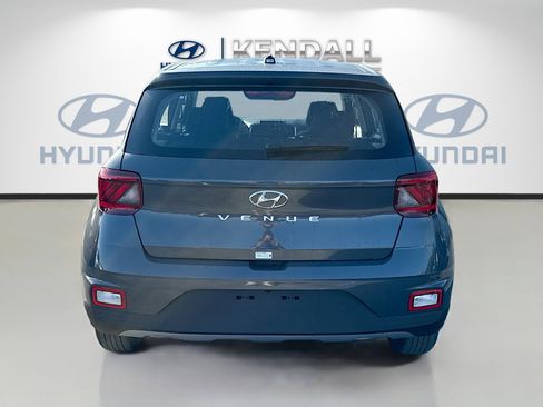 New 2026 Hyundai Venue SE image 5