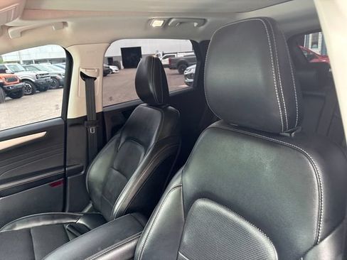 Used 2022 Ford Escape SEL w/ Technology Package AWD/4WD image 9