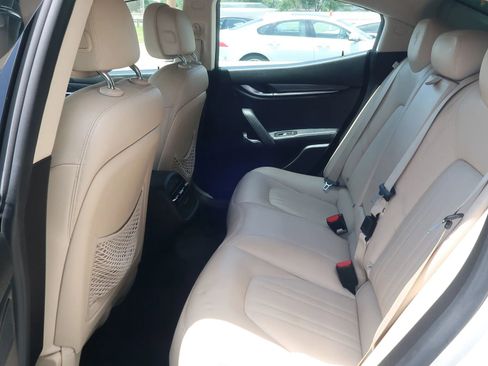 Used 2020 Maserati Ghibli RWD image 19