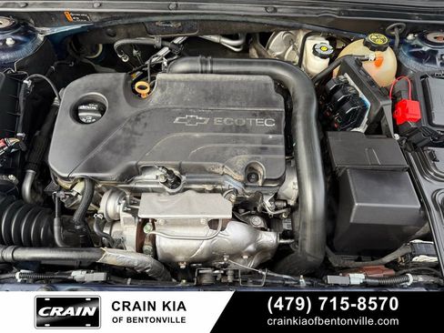 Used 2017 Chevrolet Malibu LT image 31