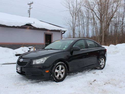 Used 2014 Chevrolet Cruze LT image 11