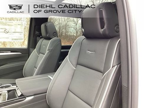 New 2026 Cadillac Escalade ESV Sport w/ Touring Package AWD/4WD image 17