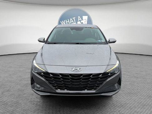 Used 2022 Hyundai Elantra SEL w/ Convenience + Premium Package FWD image 7
