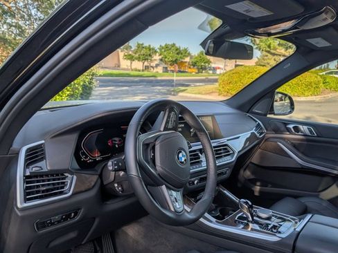 Certified 2023 BMW X5 xDrive40i w/ Premium Package image 11