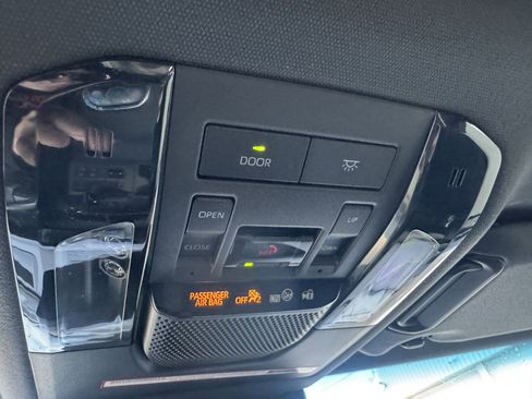 Certified 2024 Toyota Land Cruiser image 31