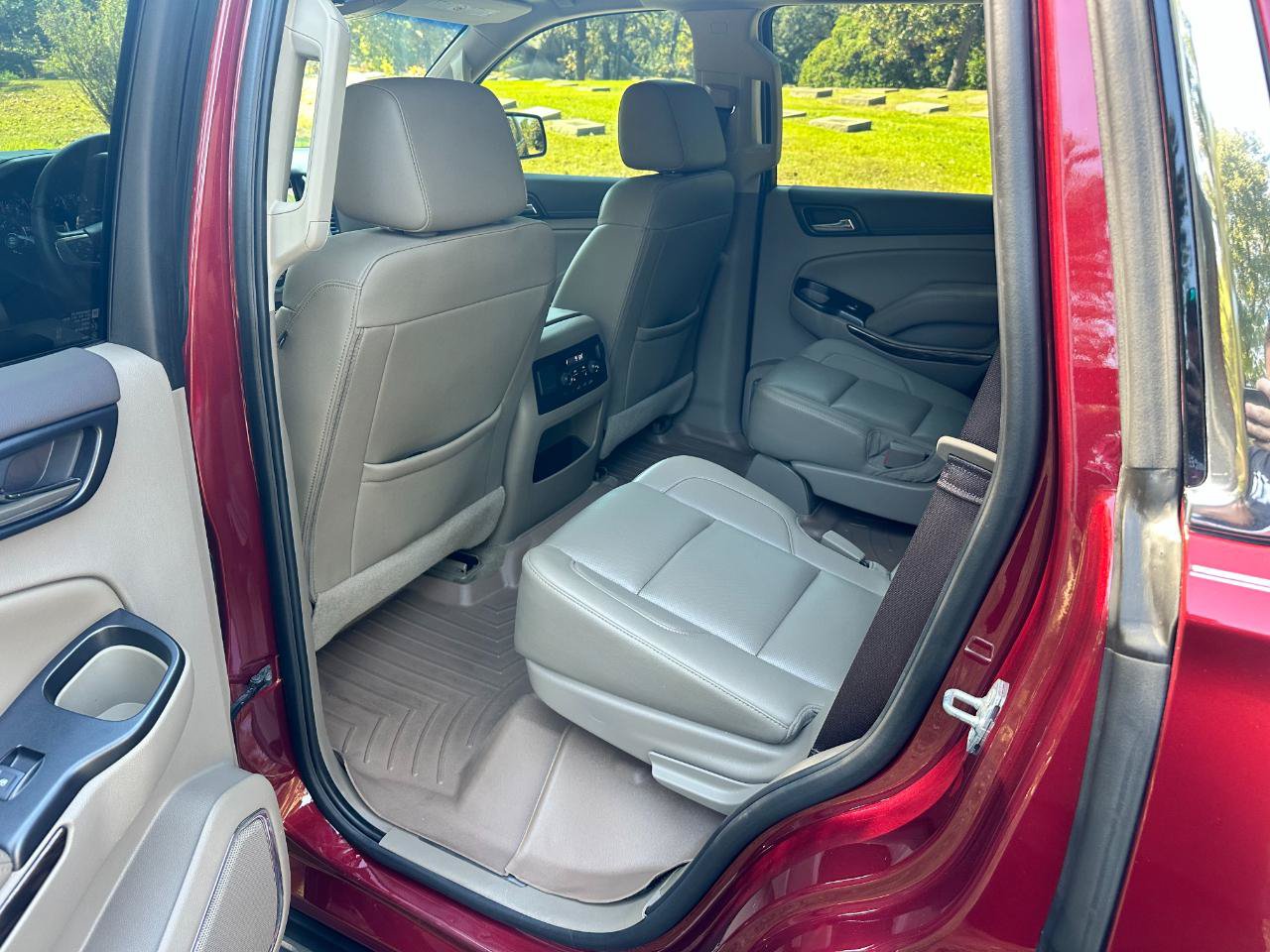 Used 2019 GMC Yukon SLT w/ Open Road Package RWD image 17