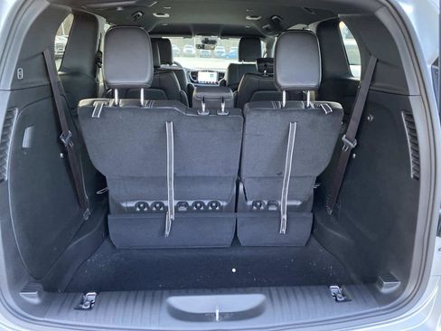 New 2026 Chrysler Voyager LX image 5