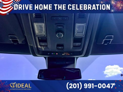 Used 2024 Chevrolet Suburban Z71 AWD/4WD image 29